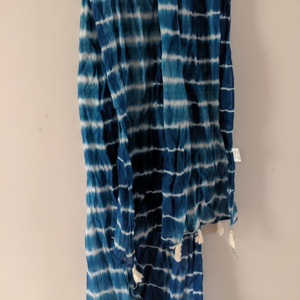 Fairtrade light cotton scarf GlobeIn